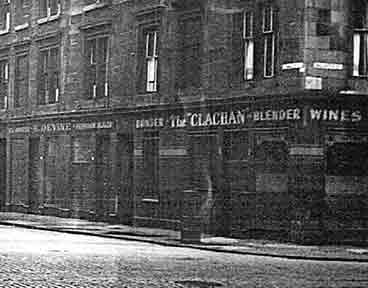 Exterior view of the Clachan Bar 83 Lawmoor Street